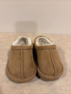 Source Unknown Kids Brown Faux-Suede Slip-On Slippers